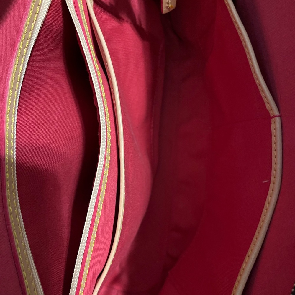 HTF.   Alice in Wonderland D & B tote - Picture 6 of 15